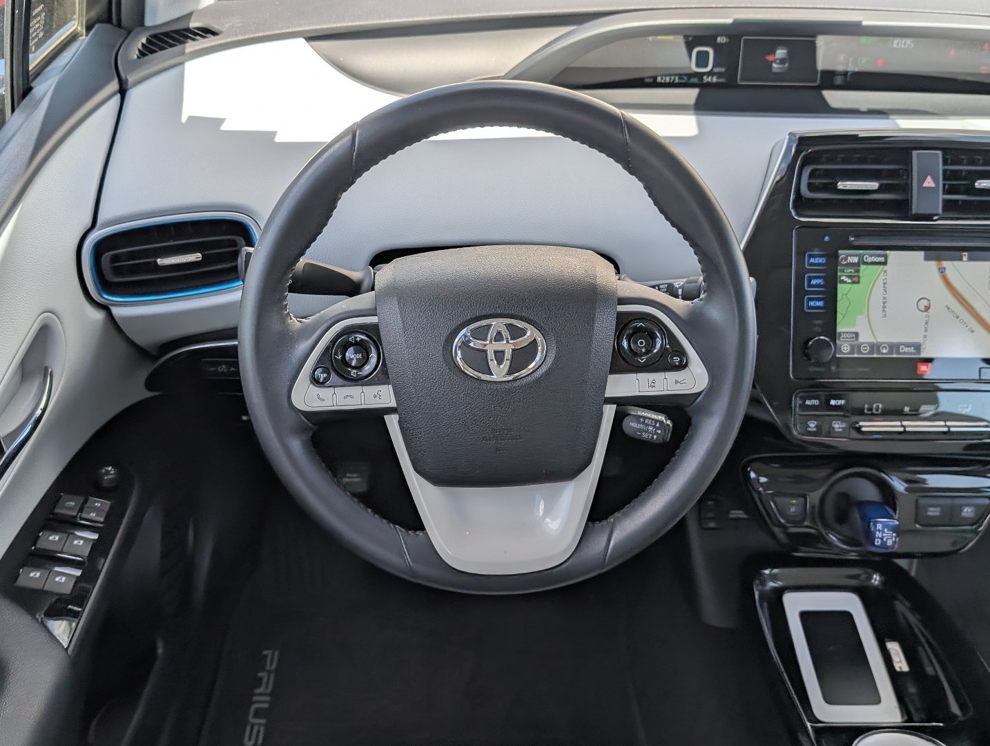 Used 2017 Toyota Prius Four FWD image 25