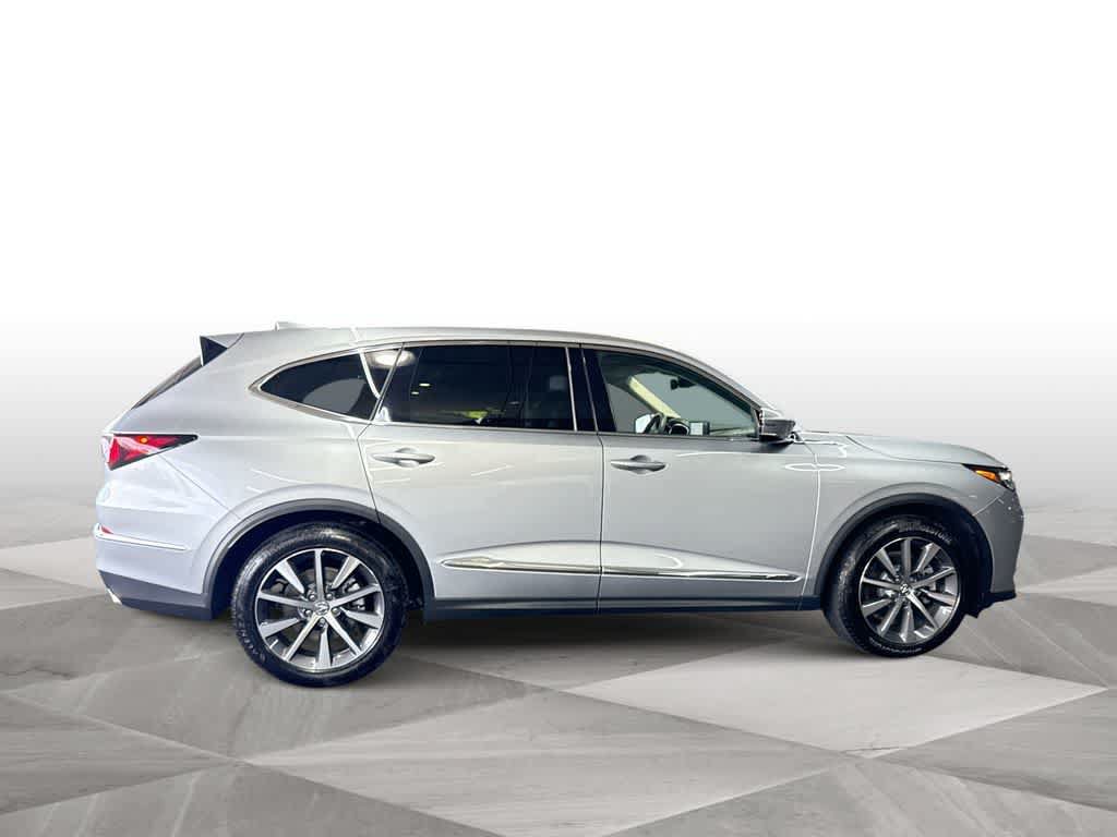 Used 2026 Acura MDX w/ Technology Package FWD image 9