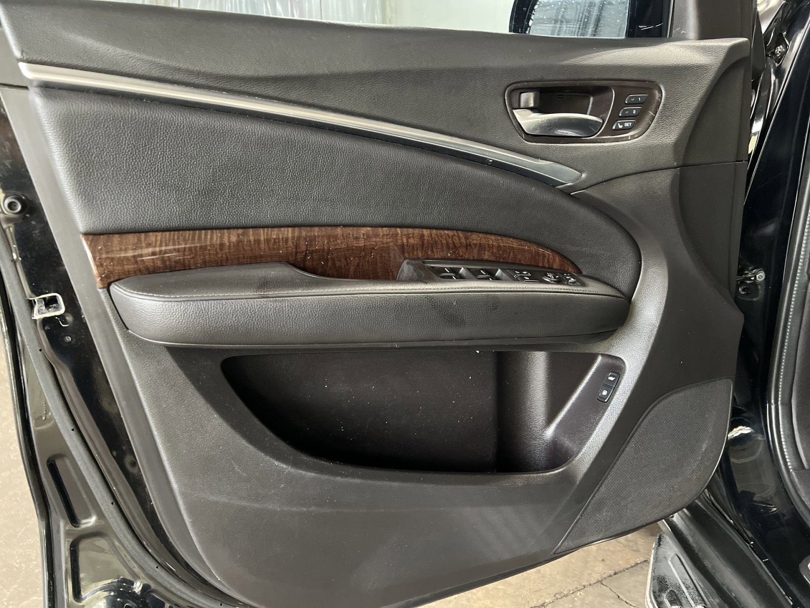 Used 2019 Acura MDX SH-AWD image 13