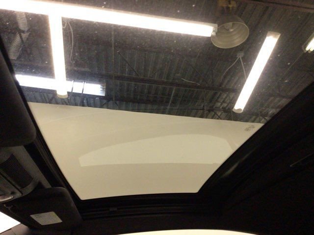 Used 2012 Volkswagen Eos Lux image 17