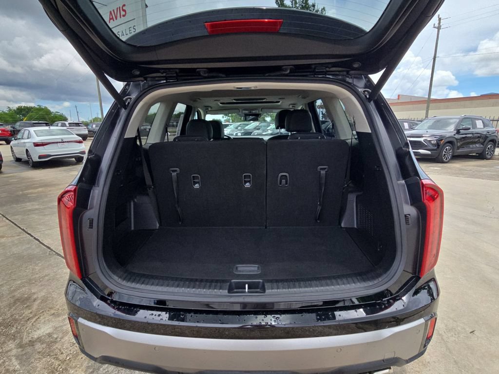 Used 2025 Kia Telluride S FWD image 27