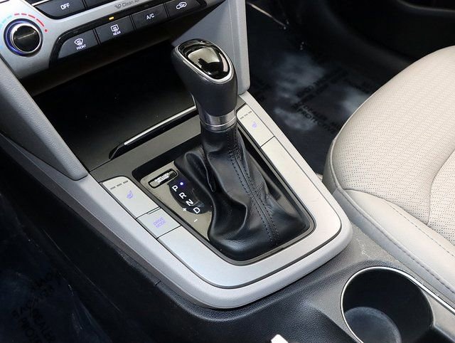 Used 2017 Hyundai Elantra Limited w/ Limited Ultimate Package 05 image 19