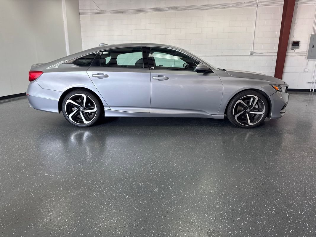 Used 2019 Honda Accord Sport image 3
