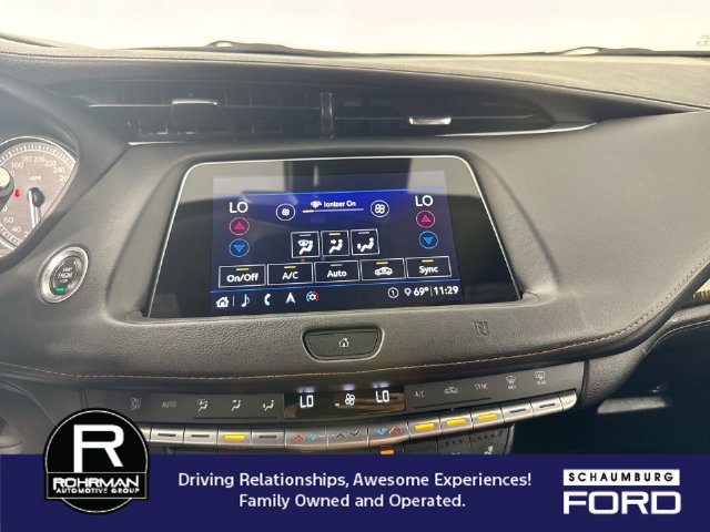 Used 2020 Cadillac XT4 Premium Luxury w/ Sun And Sound Package AWD/4WD image 9