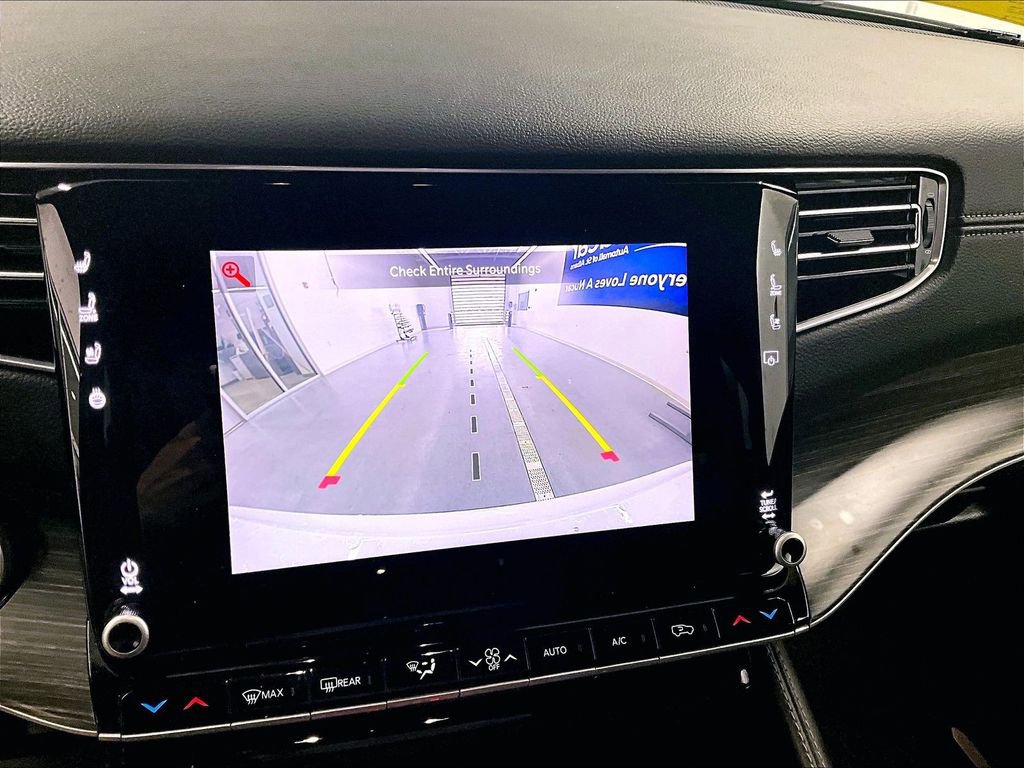 Used 2024 Jeep Wagoneer L Series III w/ Flexible Seating Group image 20