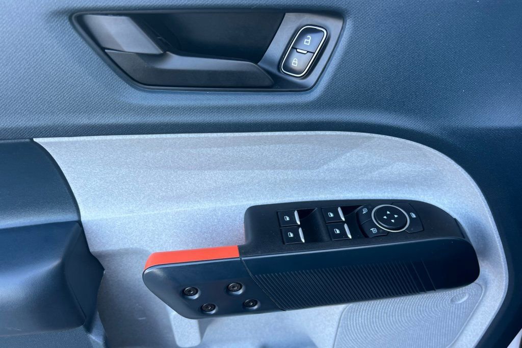 Used 2024 Ford Maverick XLT w/ XLT Luxury Package image 8