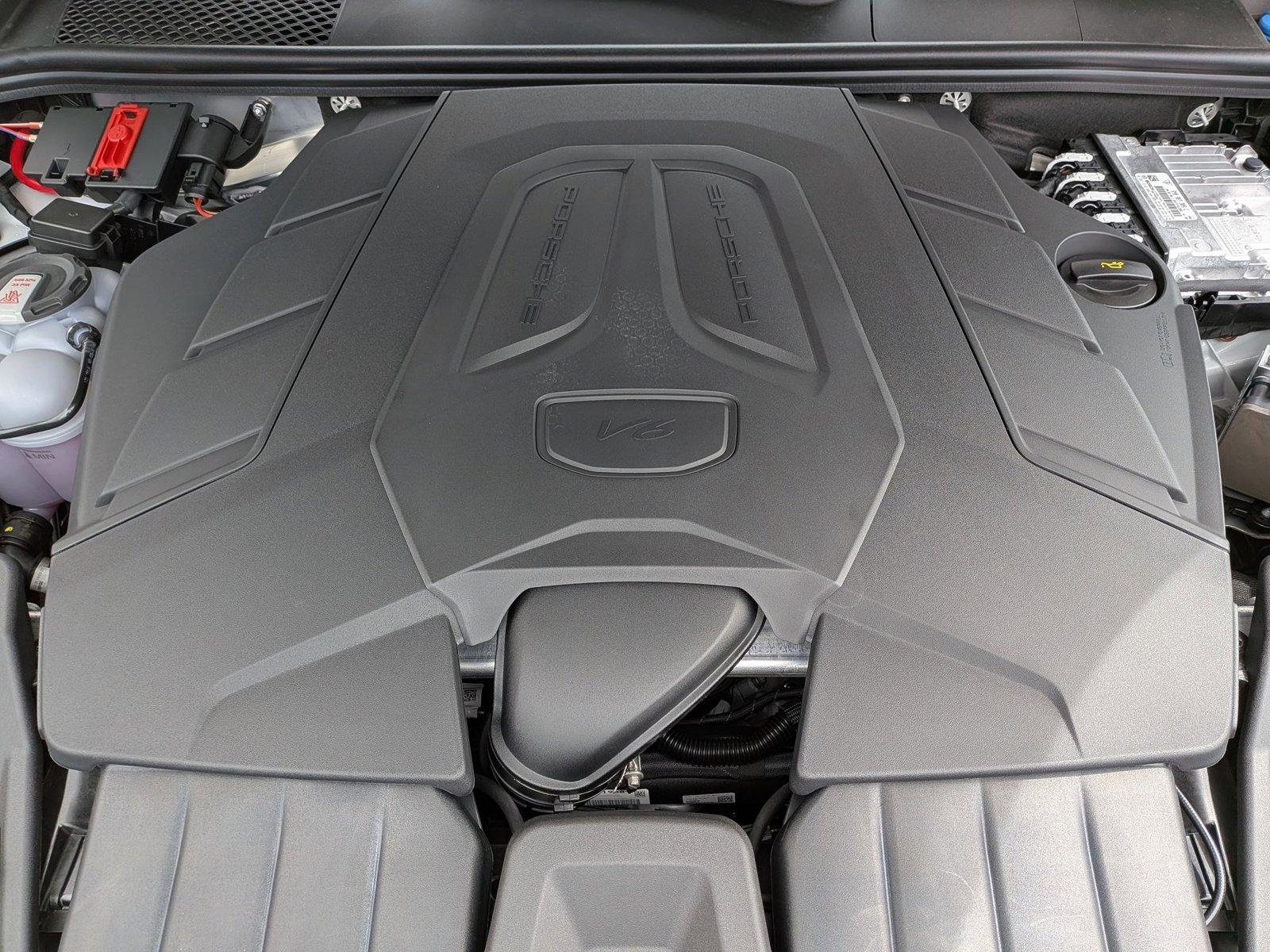 New 2026 Porsche Cayenne Coupe AWD/4WD image 30