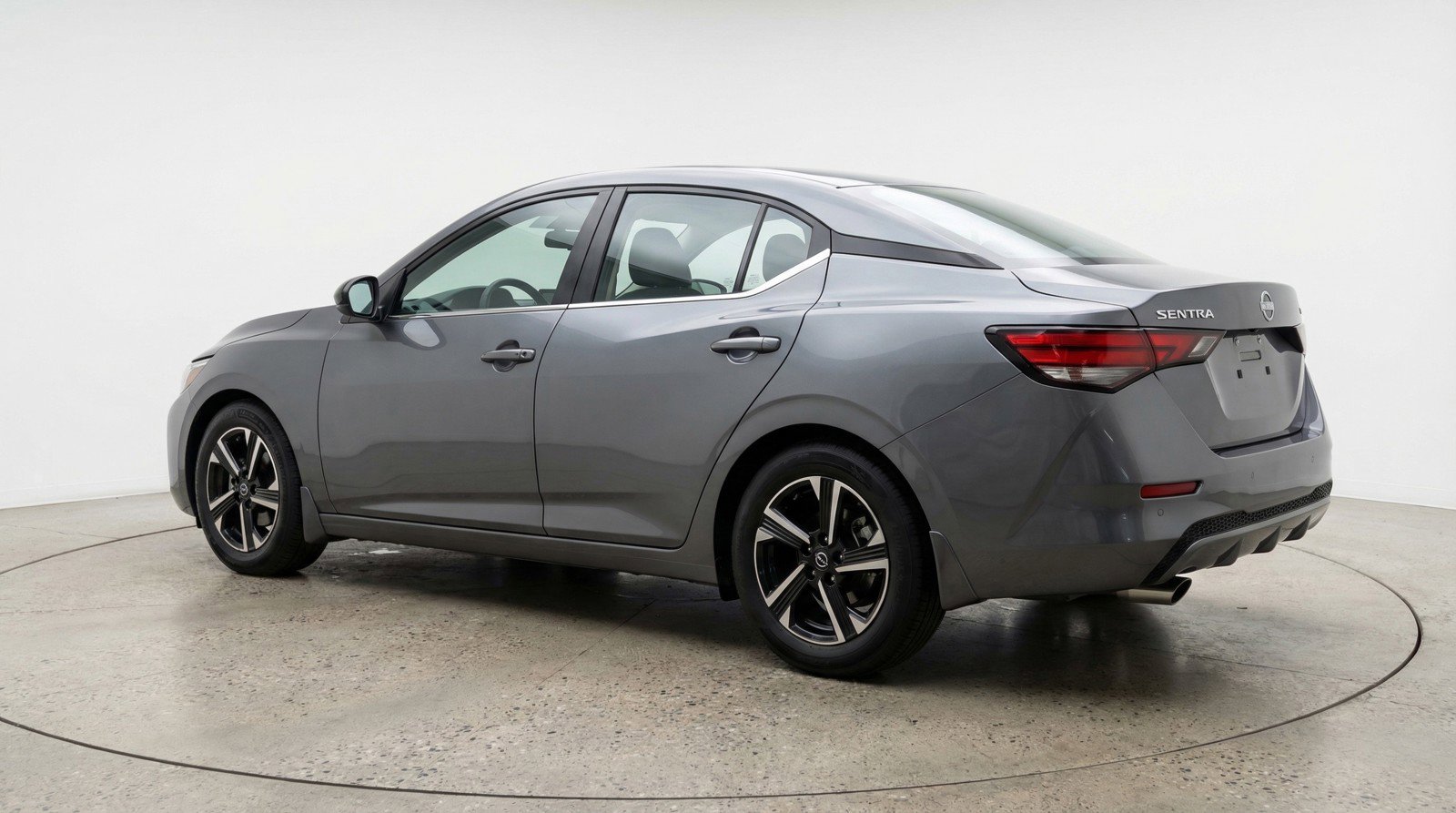 Used 2025 Nissan Sentra SV image 6