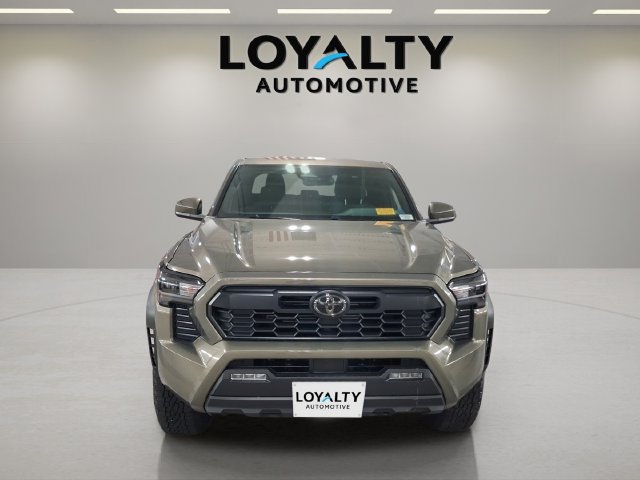 Used 2026 Toyota Tacoma TRD Off-Road AWD/4WD image 8