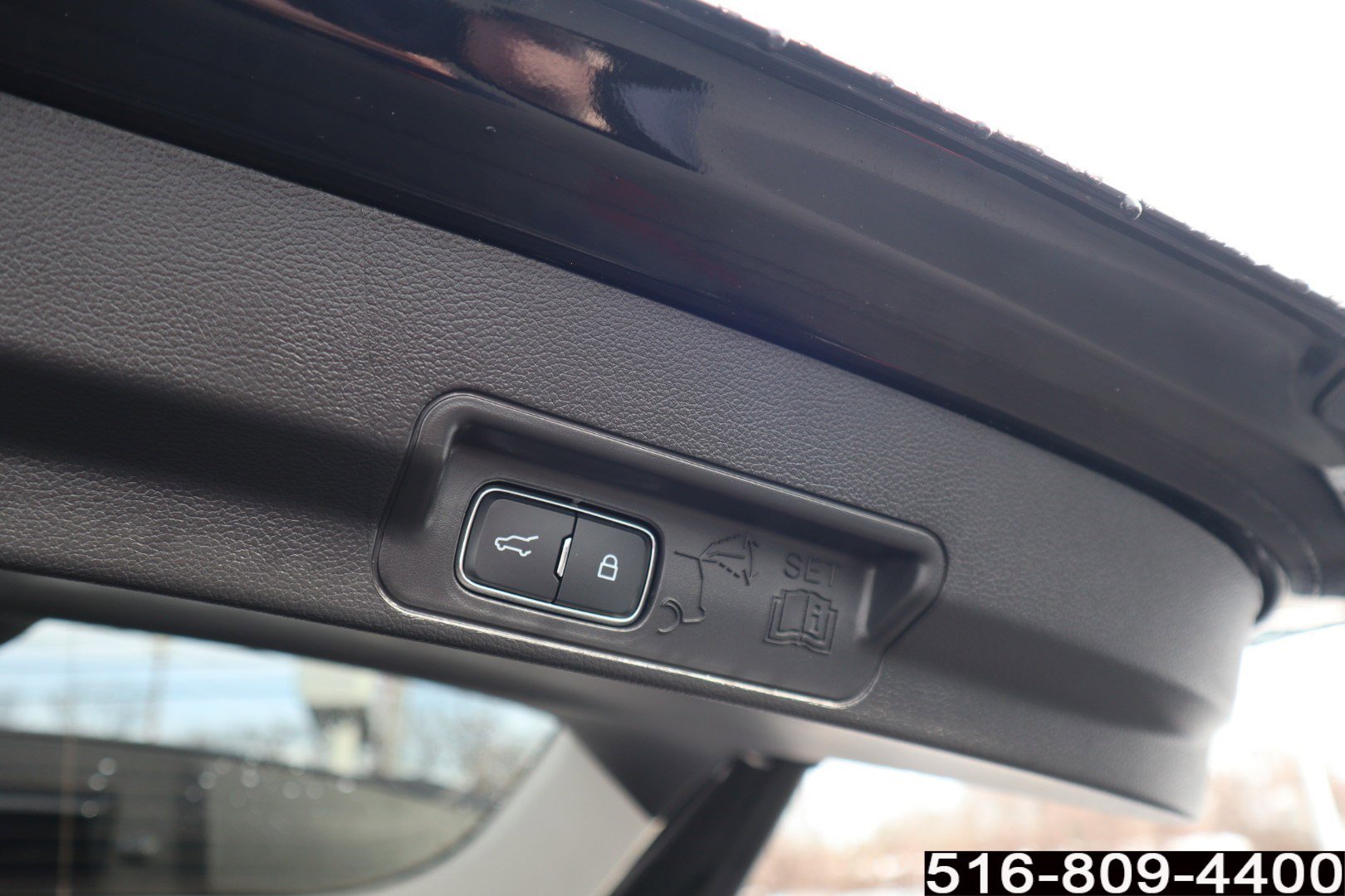 Used 2025 Ford Explorer Active image 27