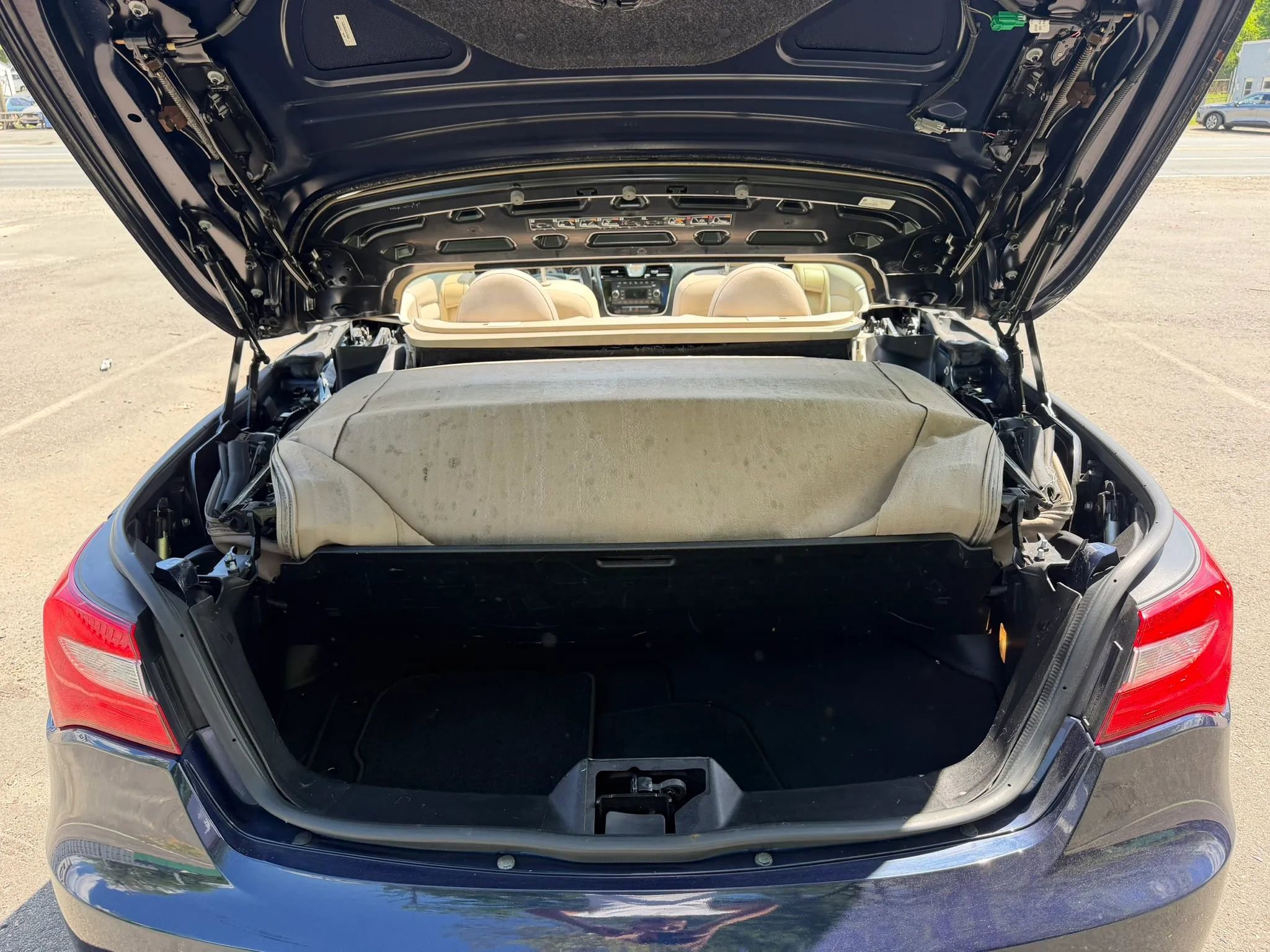 Used 2014 Chrysler 200 Touring FWD image 13