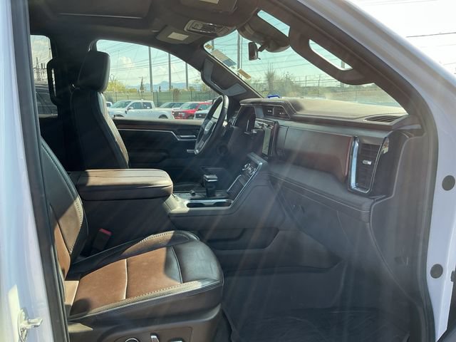 Used 2025 GMC Sierra 1500 Denali w/ Denali Reserve Package AWD/4WD image 13