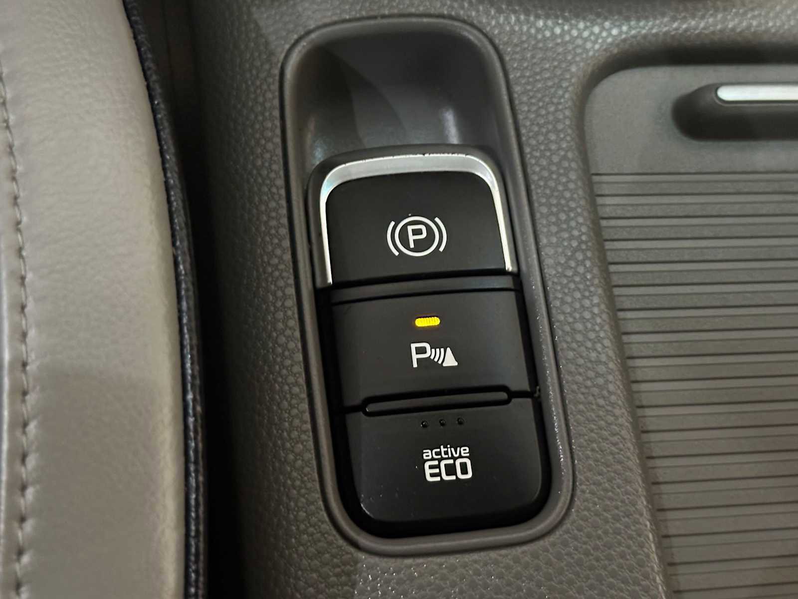 Used 2016 Kia Soul EV + image 17