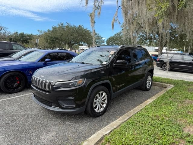 Used 2020 Jeep Cherokee Latitude FWD image 6