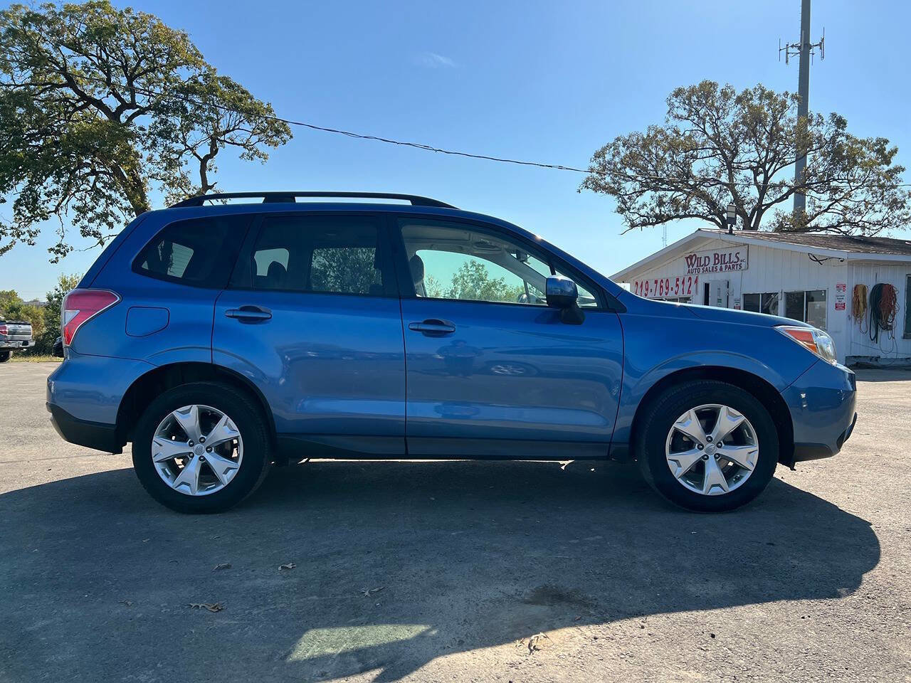 Used 2015 Subaru Forester 2.5i Premium AWD/4WD image 5