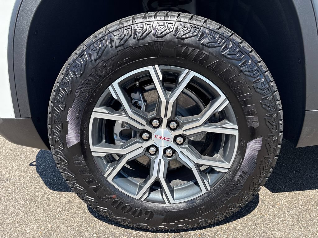 New 2026 GMC Acadia AT4 w/ Luxury Package AWD/4WD image 49