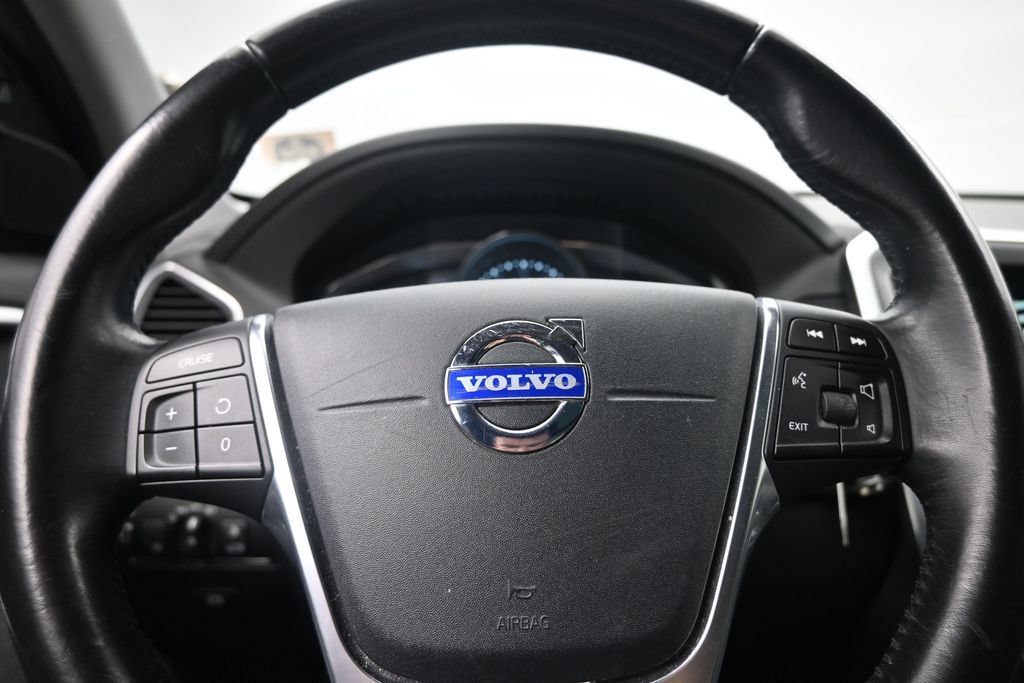 Used 2015 Volvo XC60 T5 AWD/4WD image 9
