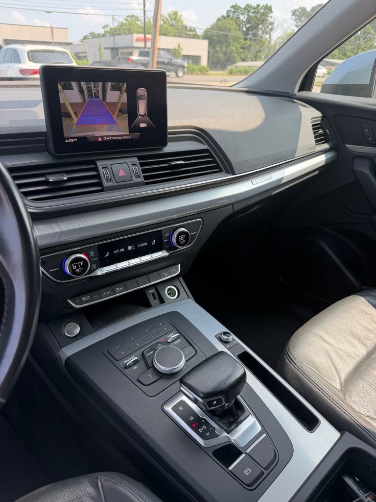 Used 2018 Audi Q5 2.0T Premium w/ Convenience Package AWD/4WD image 17