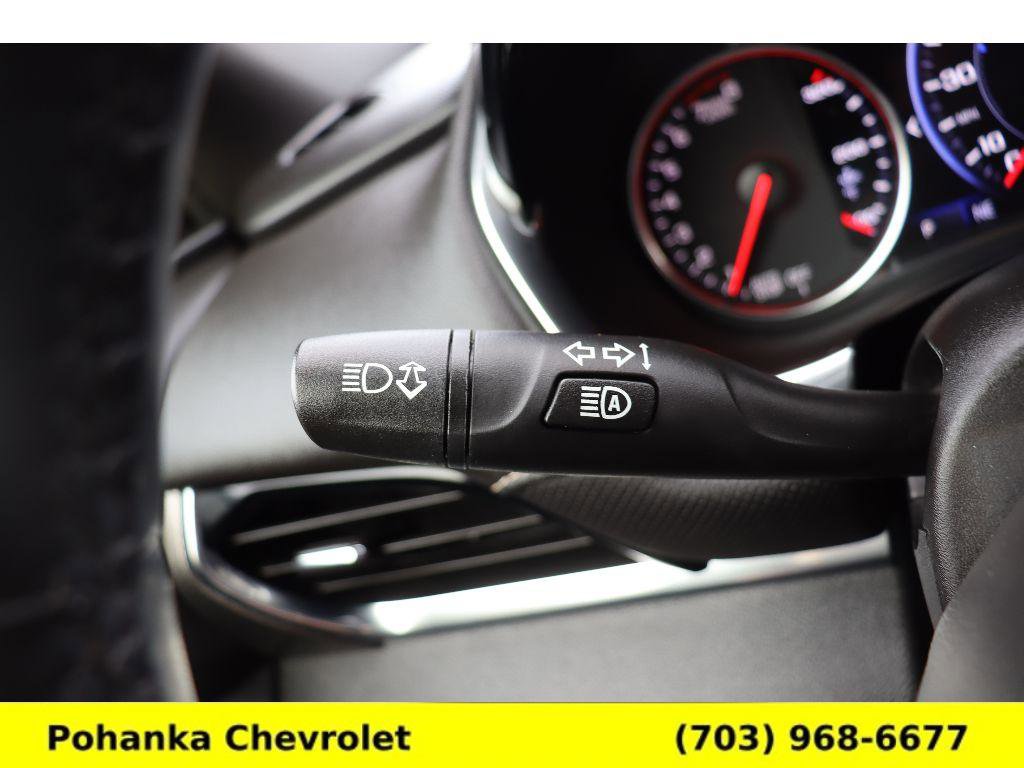 Used 2023 Chevrolet Traverse Premier image 10