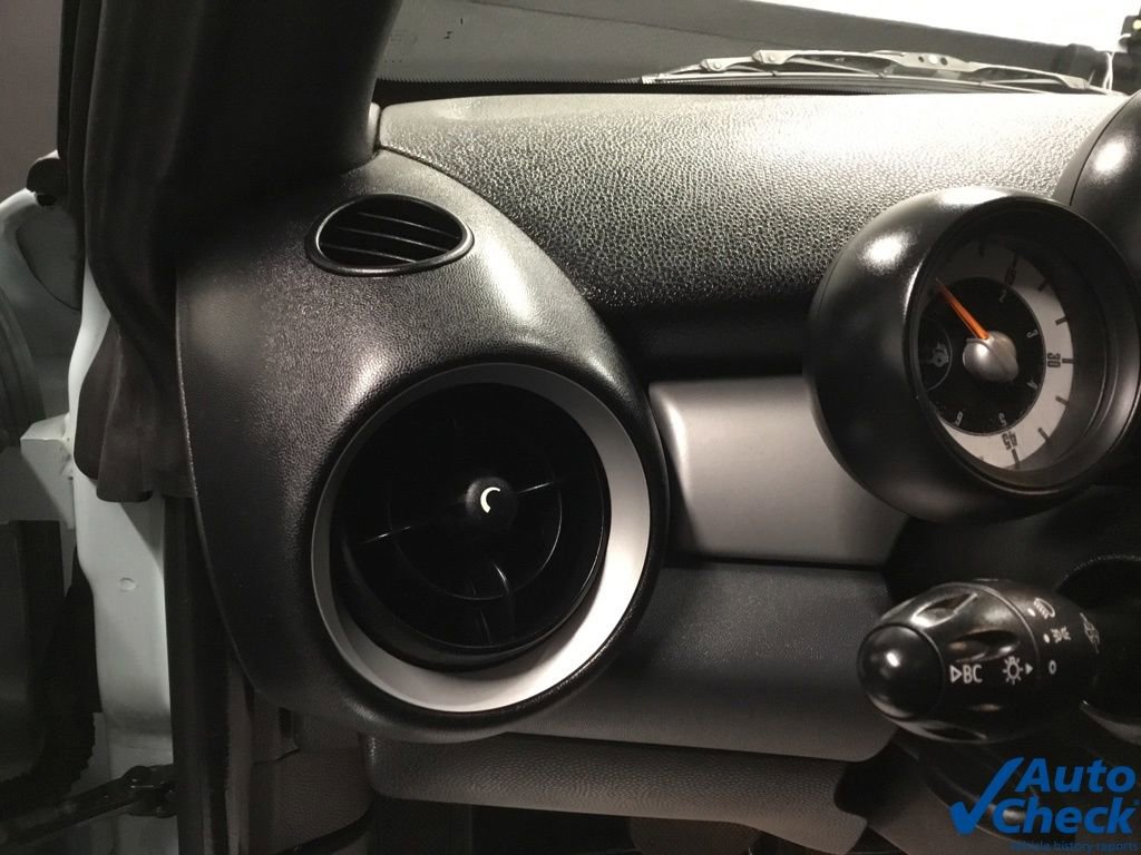 Used 2012 MINI Cooper Convertible FWD image 28