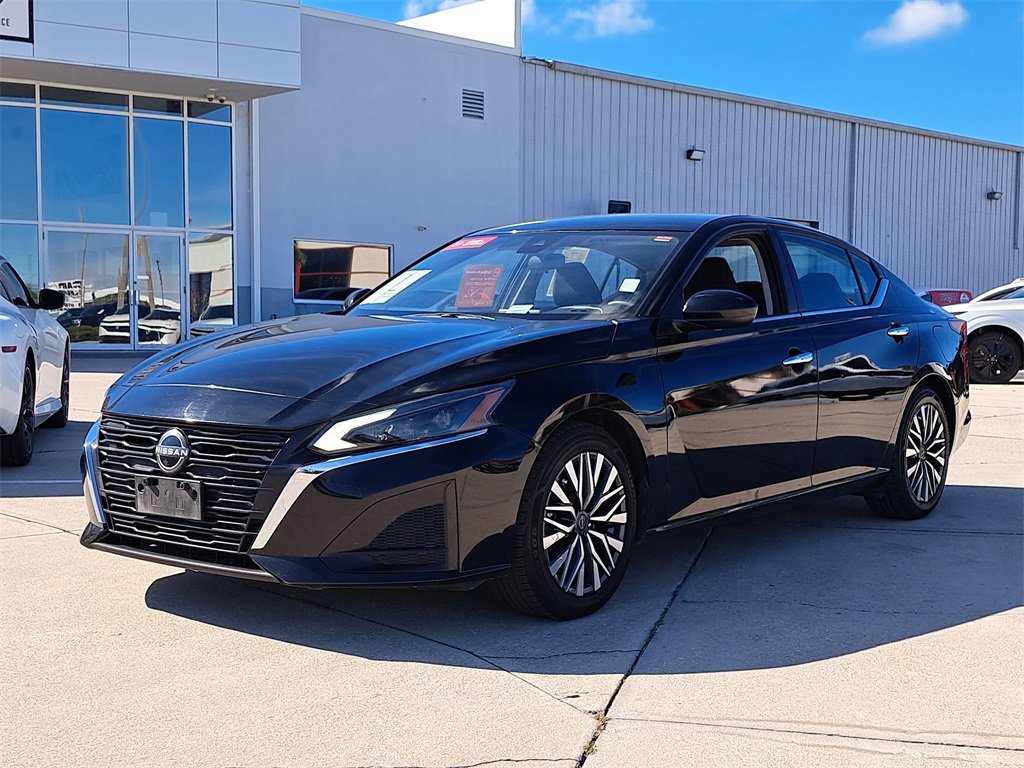 Certified 2023 Nissan Altima 2.5 SV image 10