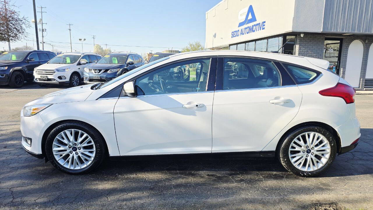 Used 2016 Ford Focus Titanium w/ Titanium Winter Package FWD image 4