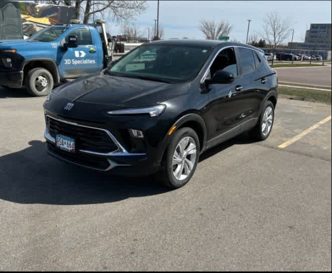Used 2025 Buick Encore GX Preferred w/ Comfort Package AWD/4WD image 3