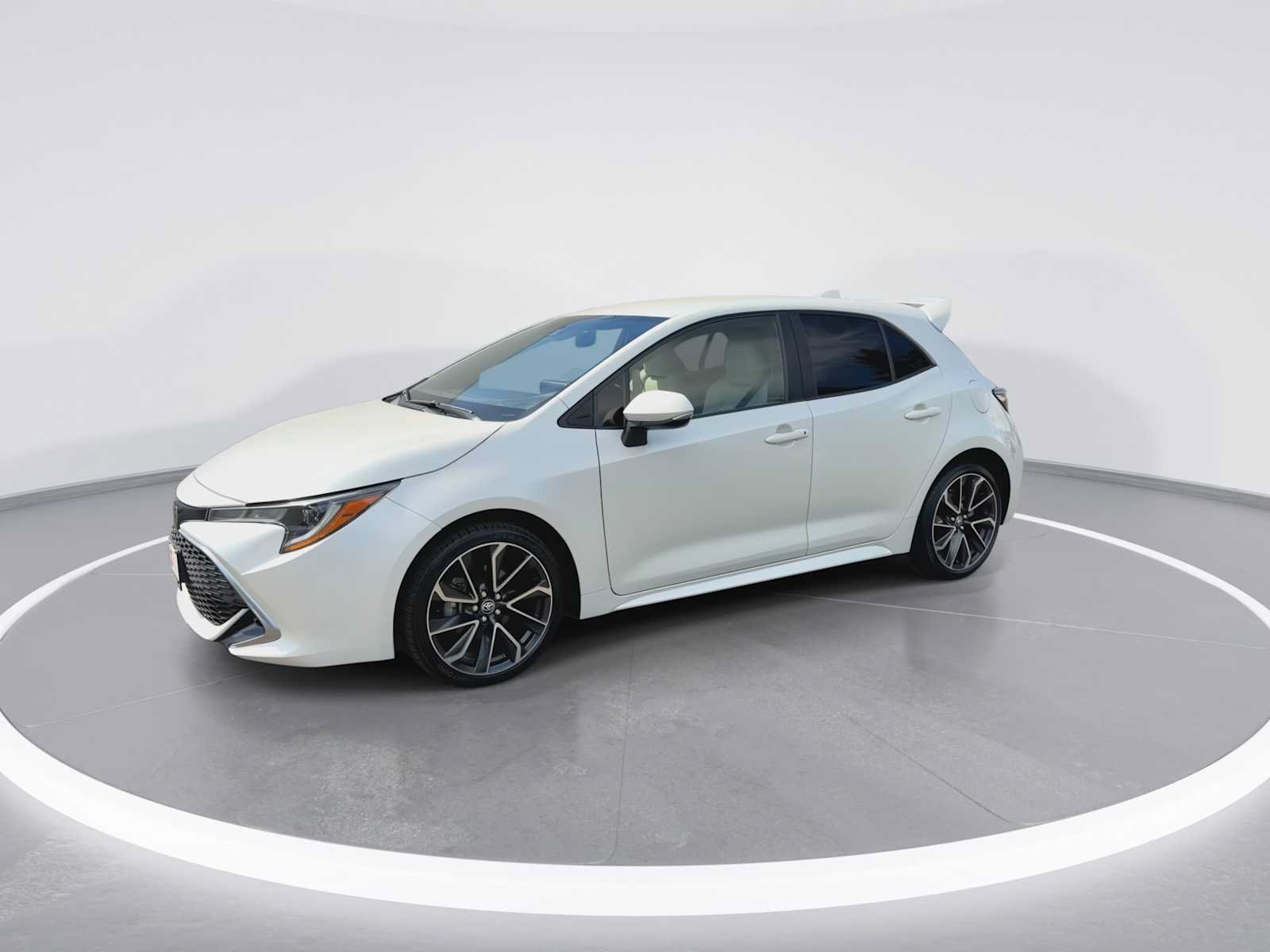 Certified 2019 Toyota Corolla XSE FWD image 4