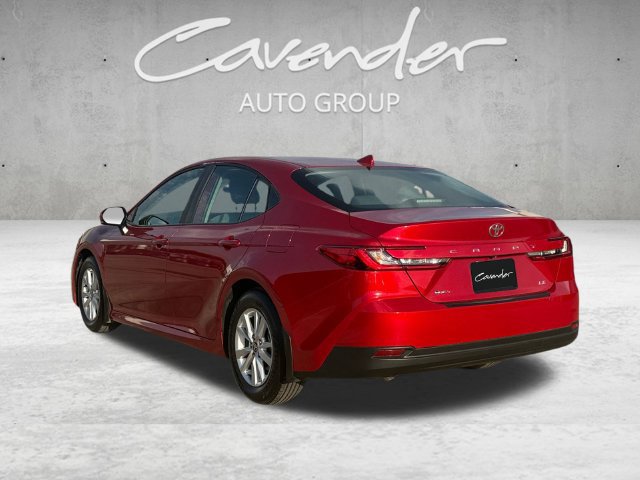 Used 2025 Toyota Camry LE w/ Convenience Package FWD image 14
