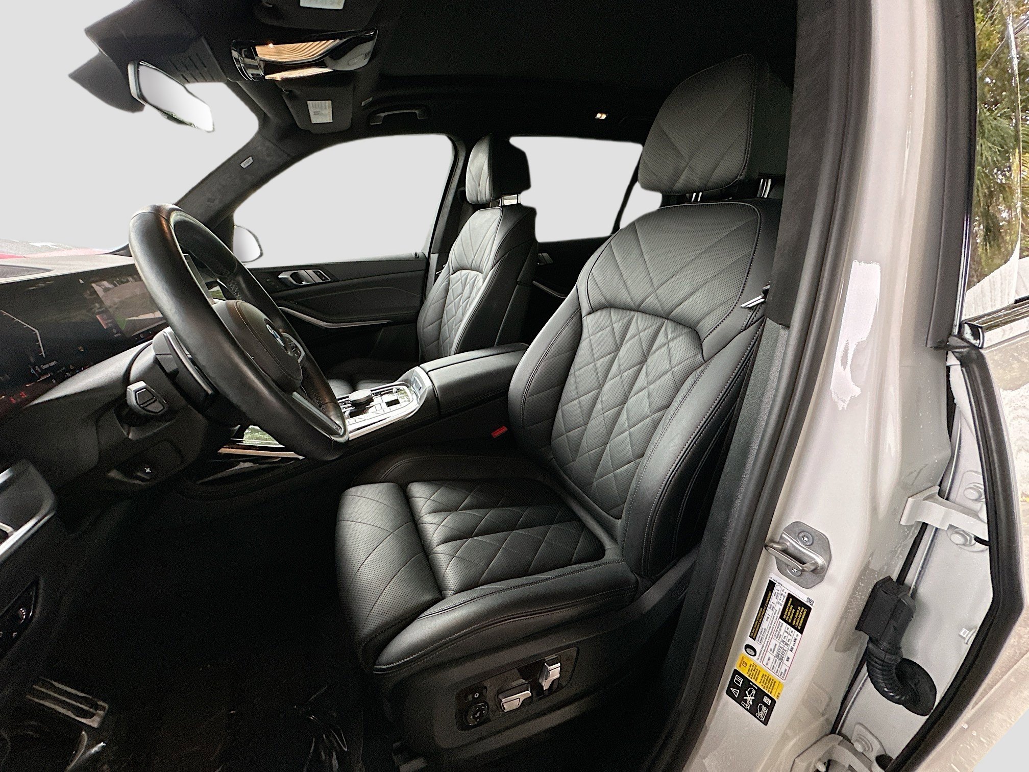 Certified 2023 BMW X7 xDrive40i w/ M Sport Package image 21