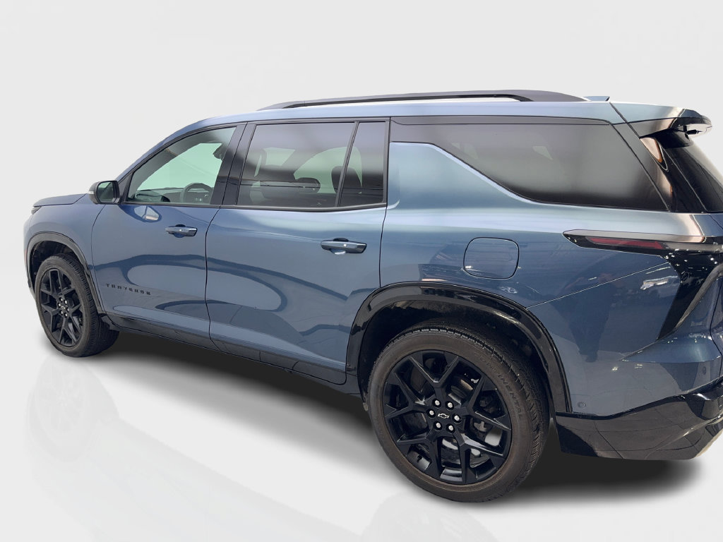 Used 2024 Chevrolet Traverse RS FWD image 15