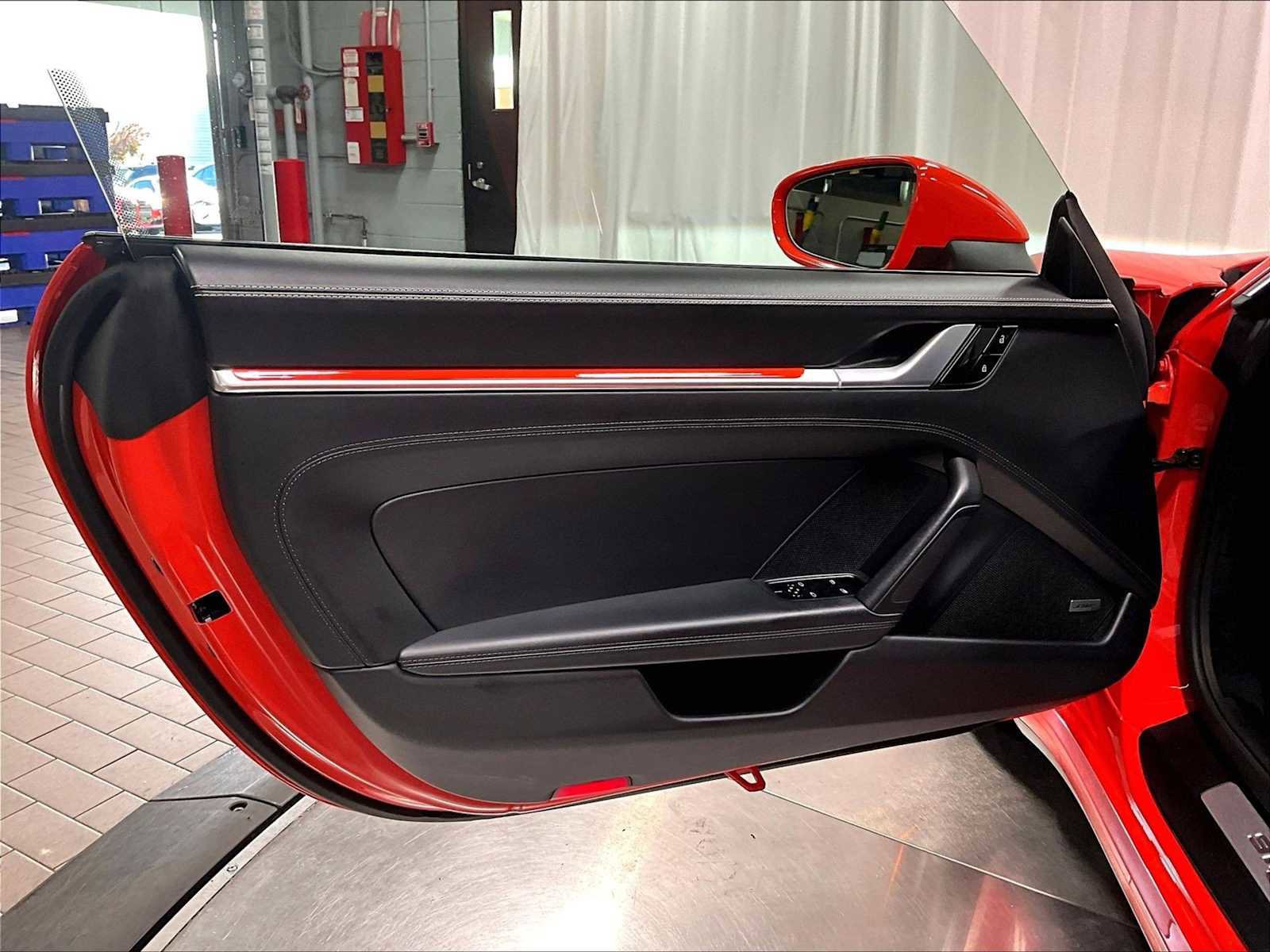 Used 2020 Porsche 911 Carrera S image 25