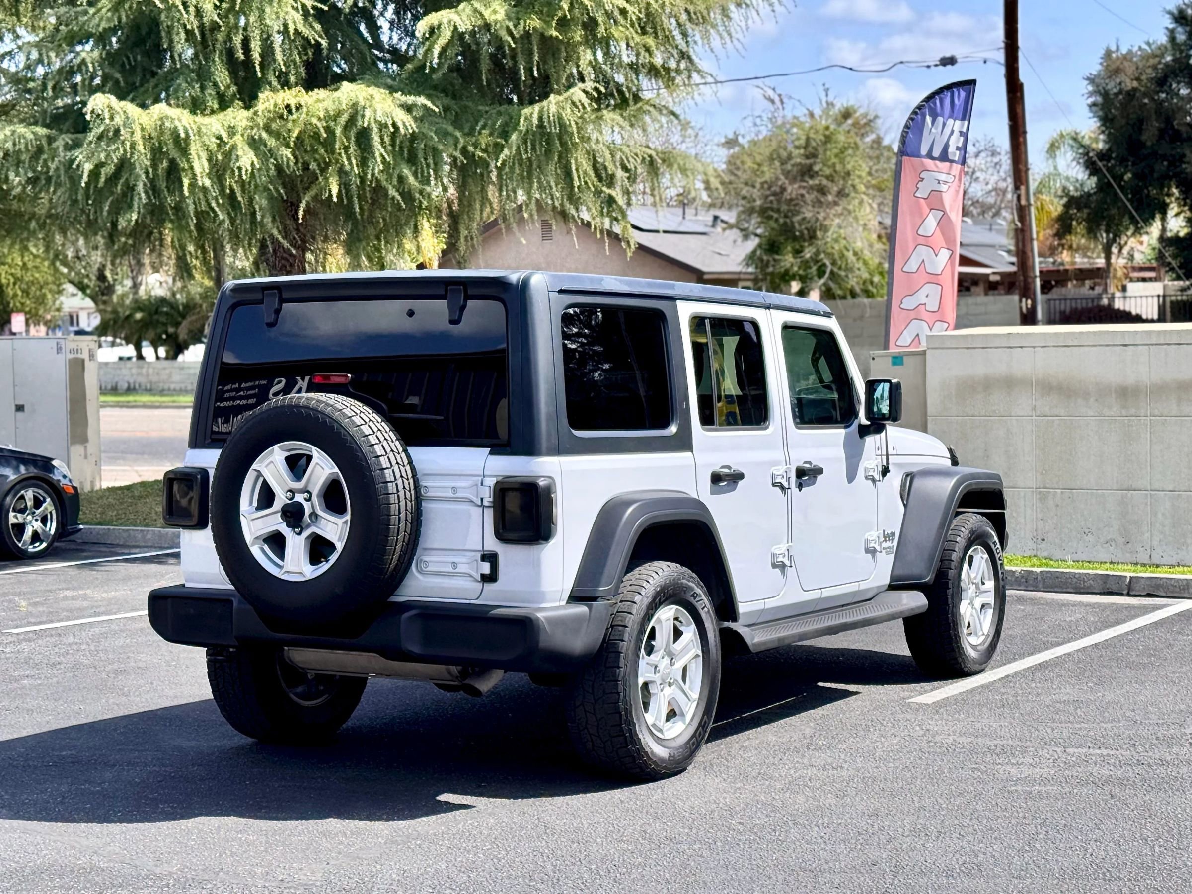 Used 2019 Jeep Wrangler Unlimited Sport S image 4