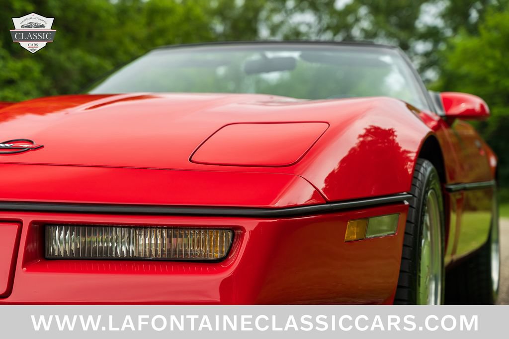 Used 1988 Chevrolet Corvette Convertible RWD image 26