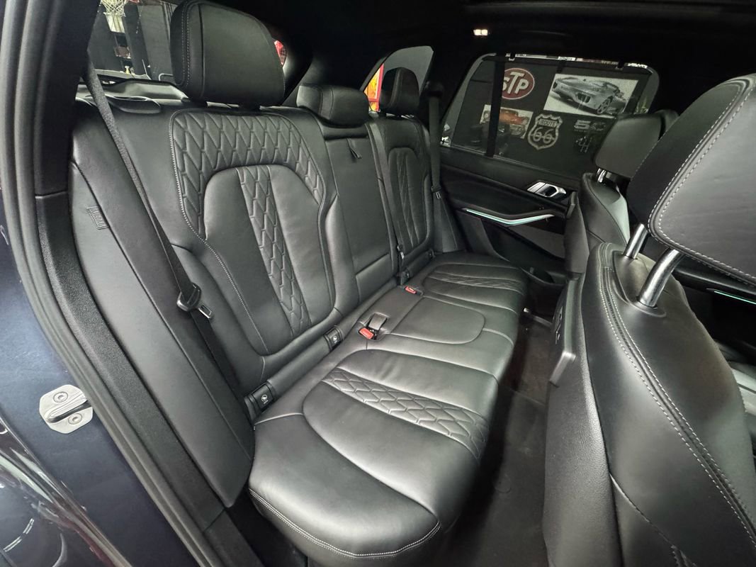Used 2020 BMW X5 M50i w/ Executive Package AWD/4WD image 18