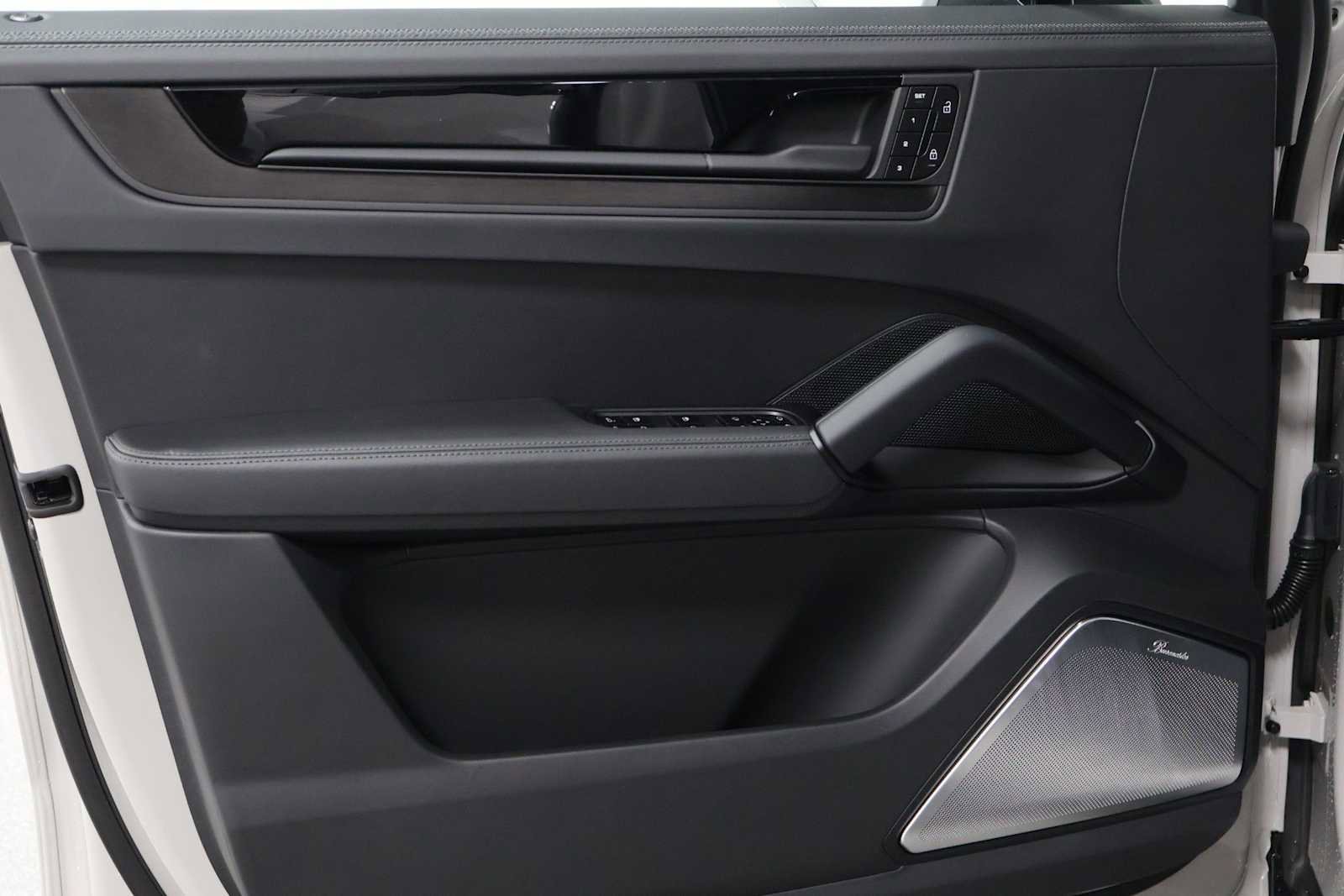 New 2026 Porsche Cayenne GTS AWD/4WD image 16