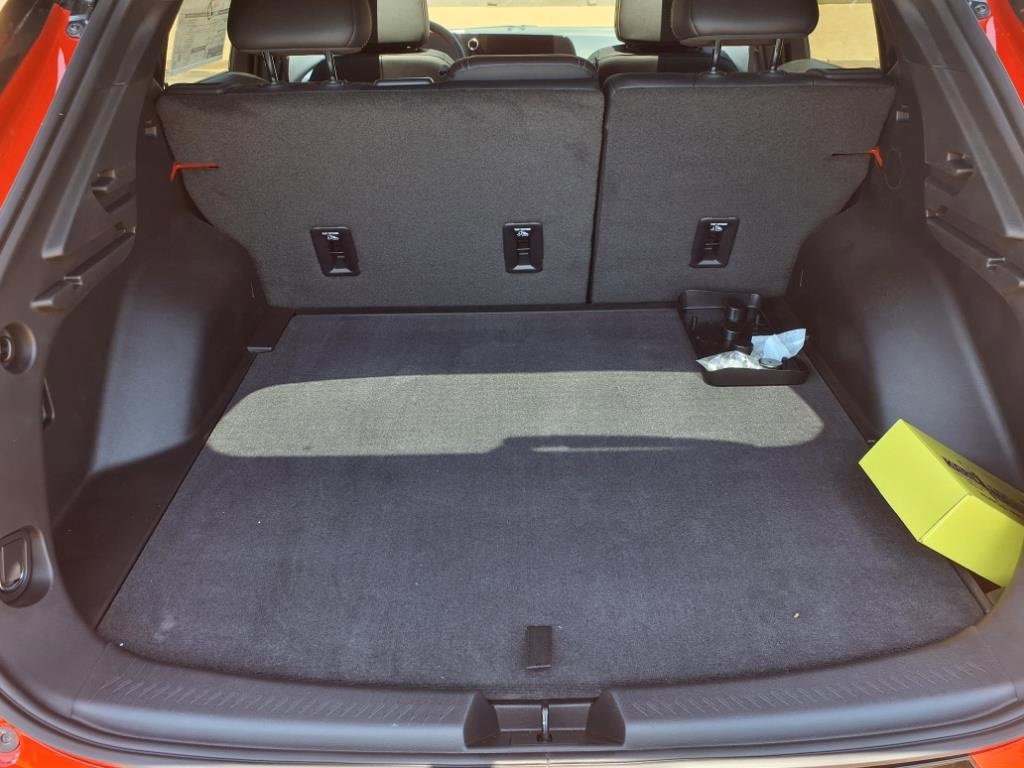 New 2025 Chevrolet Equinox EV RS image 5