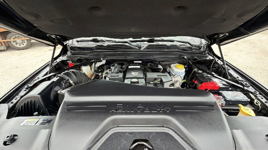 Used 2022 RAM 2500 Limited AWD/4WD image 34