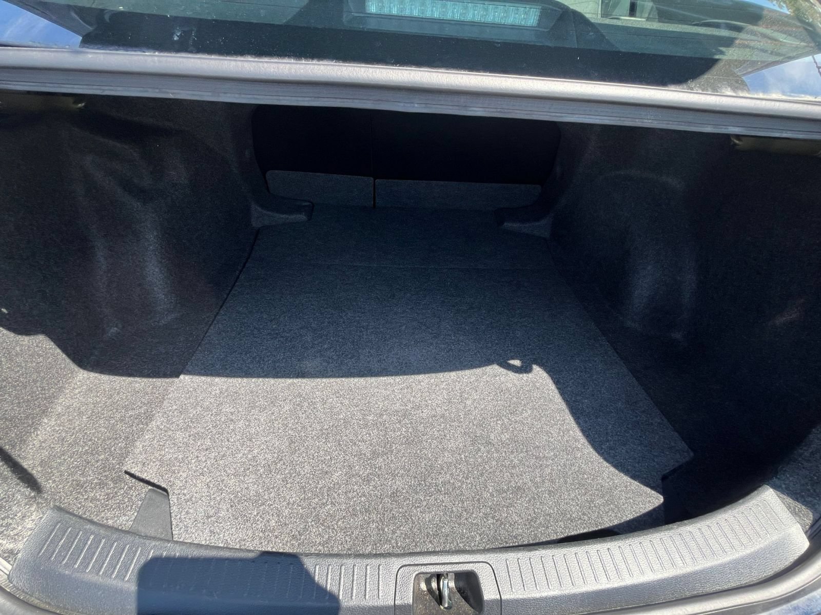 Used 2025 Toyota Corolla LE FWD image 31