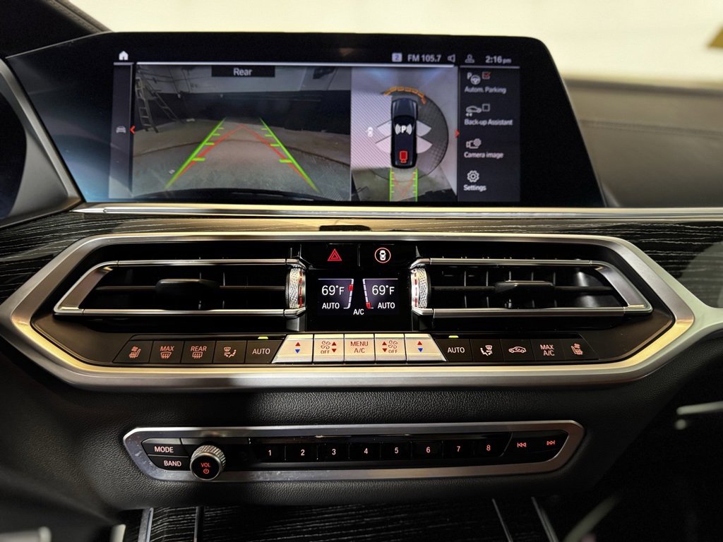 Used 2022 BMW X7 M50i image 18