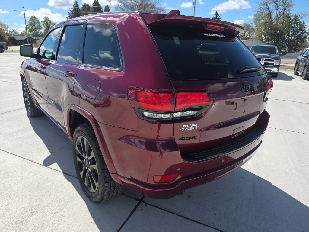 Used 2018 Jeep Grand Cherokee Altitude AWD/4WD image 7