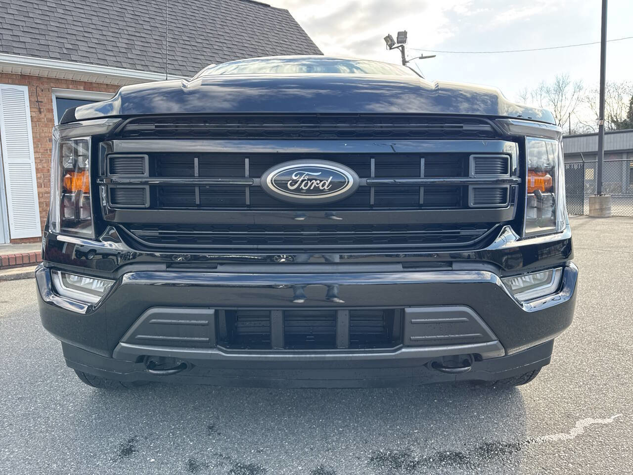 Used 2023 Ford F150 XLT w/ Equipment Group 302A High image 5