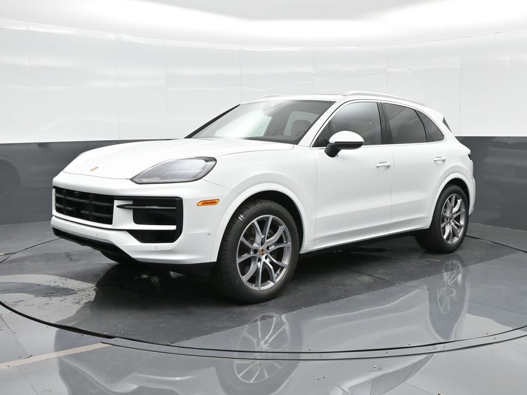 New 2025 Porsche Cayenne image 1