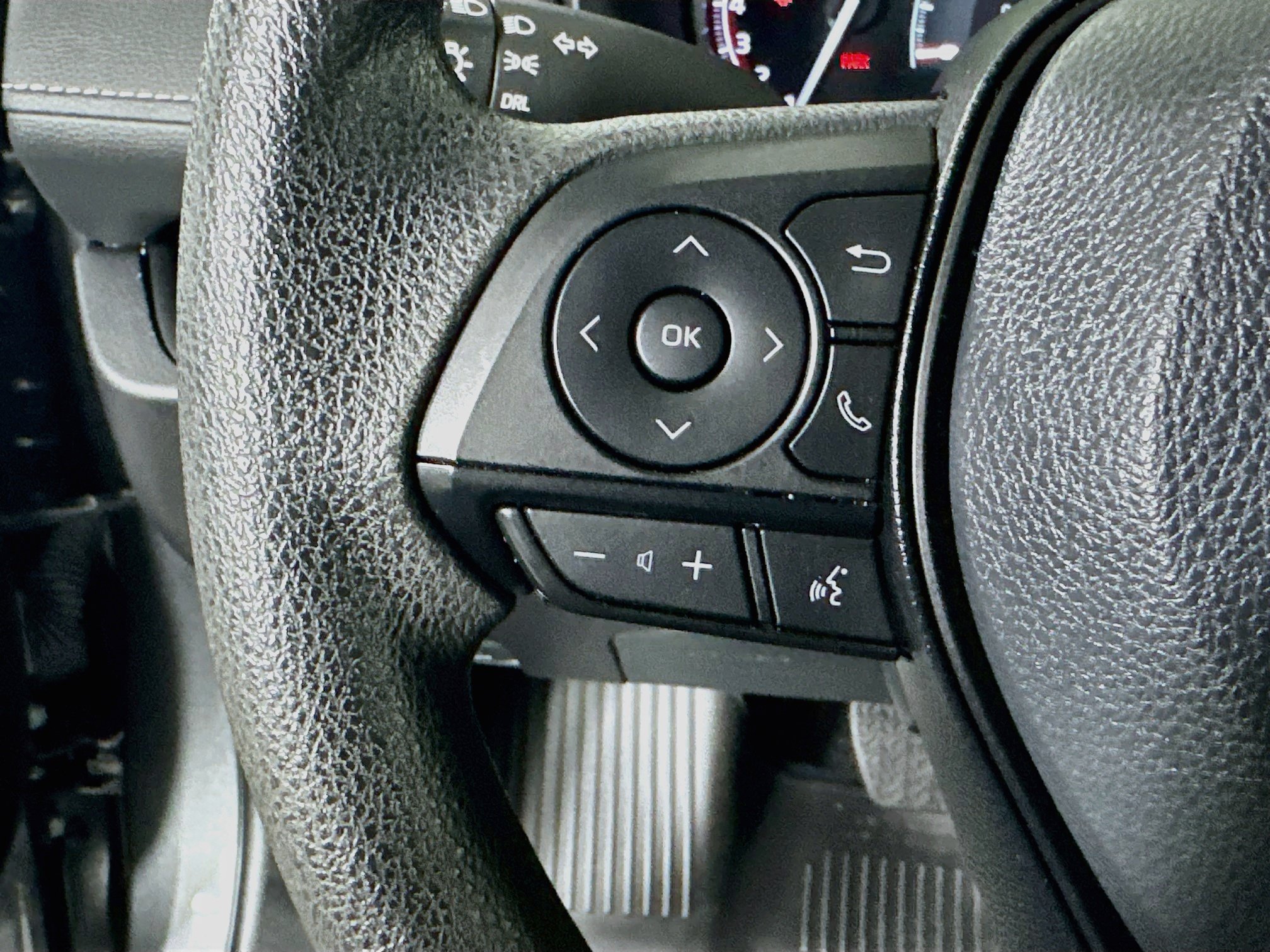 Certified 2024 Toyota RAV4 LE FWD image 16