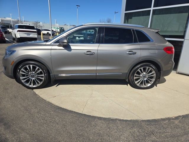 Used 2017 Lincoln MKX Reserve w/ Lincoln MKX Climate Package image 2