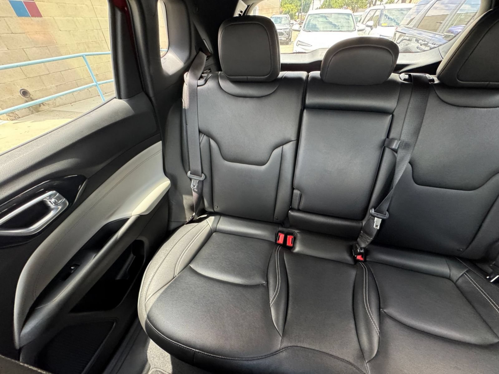Used 2025 Jeep Compass Limited AWD/4WD image 40