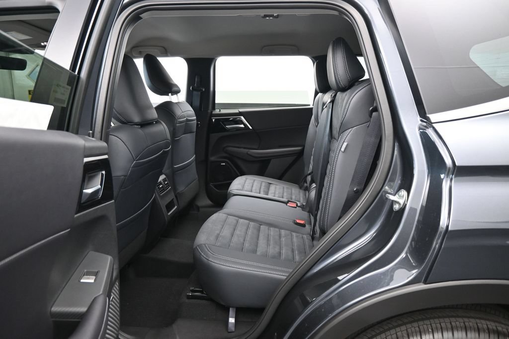 New 2026 Mitsubishi Outlander SE FWD image 30