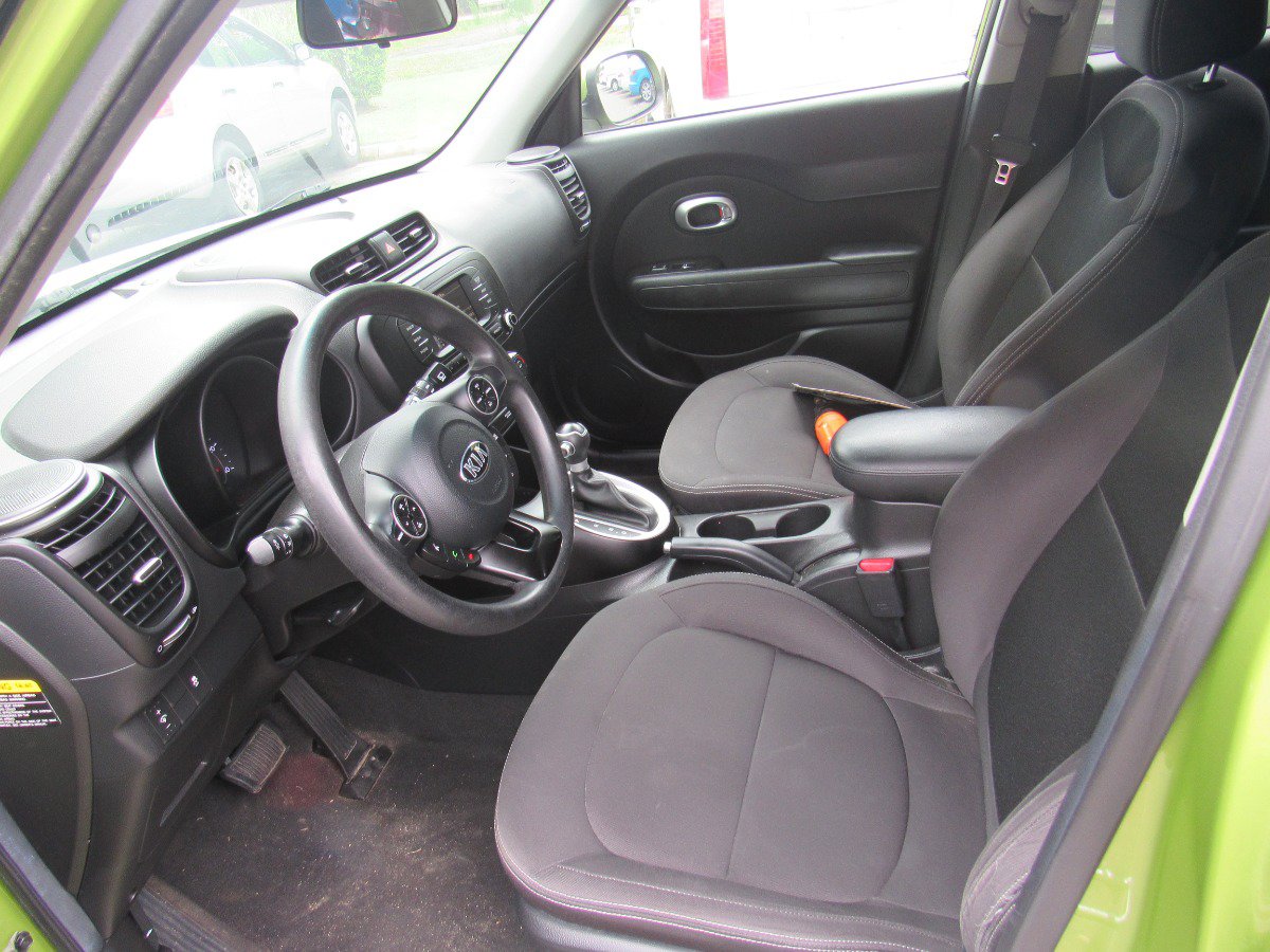 Used 2017 Kia Soul FWD image 7