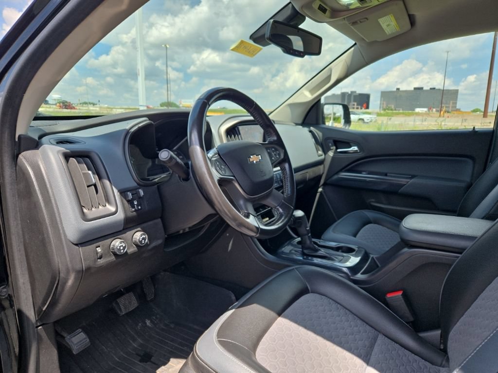 Used 2018 Chevrolet Colorado Z71 w/ Z71 Midnight Edition AWD/4WD image 12