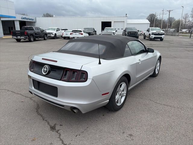 Used 2013 Ford Mustang Convertible image 6